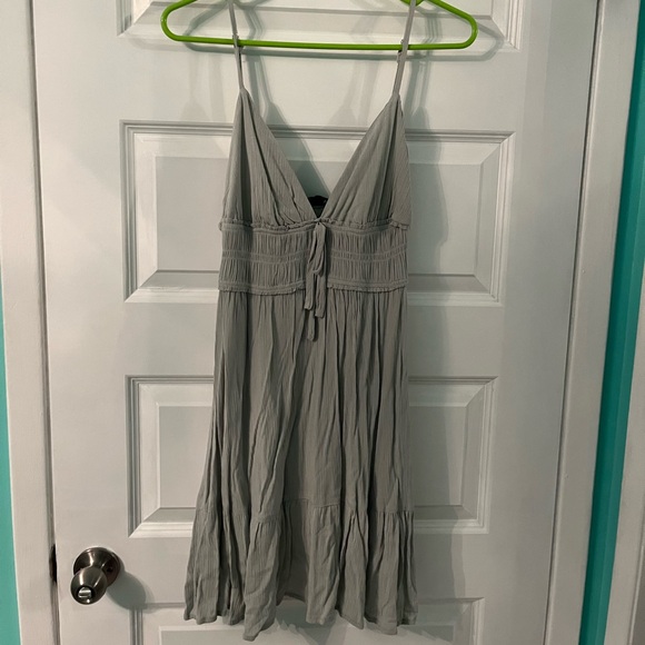 Streetwear Society Dresses & Skirts - NWT Streetwear Society Sage Green Women's Dress size medium